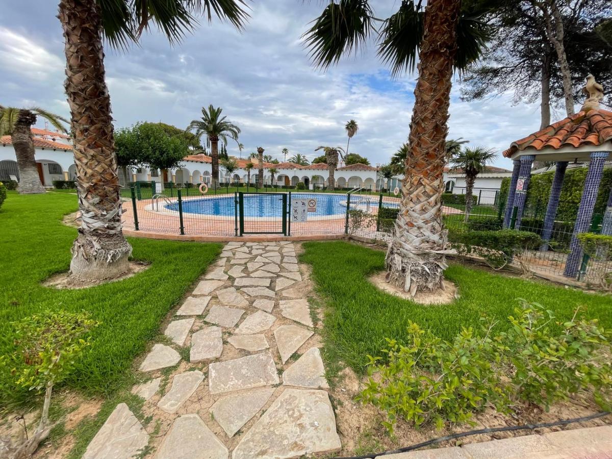 Bungalow Para 6 Pax A 7 Minutos De Playa Albir L'Alfas del Pi Exterior foto